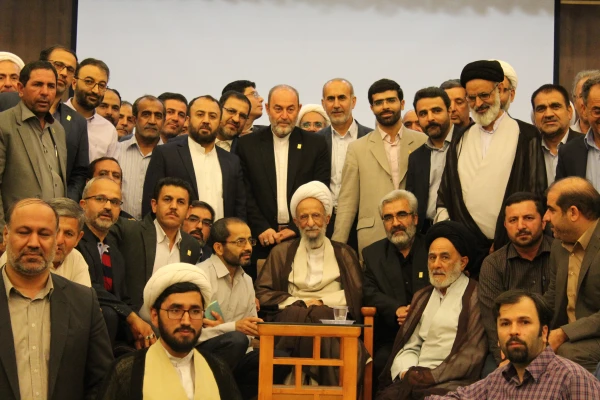 دیدار شرکت کنندگان در گردهمایی مسئولین بسیج اساتید با آیت الله مصباح یزدی