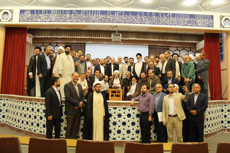 دیدار شرکت کنندگان در گردهمایی مسئولین بسیج اساتید با آیت الله مصباح یزدی