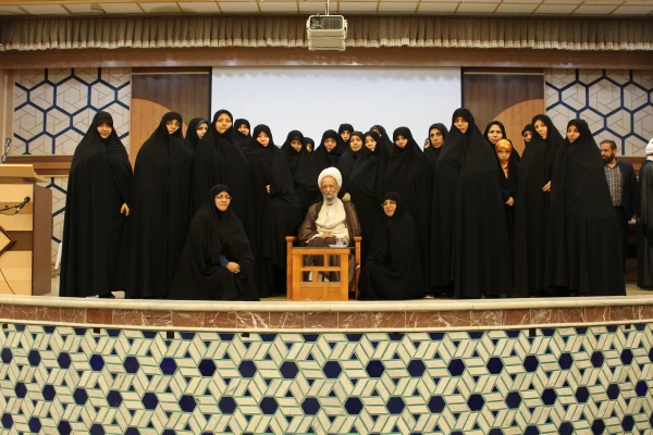 دیدار شرکت کنندگان در گردهمایی مسئولین بسیج اساتید با آیت الله مصباح یزدی