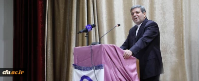 سرپرست وزارت آموزش و پرورش در بیست و یکمین نشست مدیران پردیس ها و مراکز دانشگاه فرهنگیان:

تنها مسیر تامین نیروی انسانی آموزش و پرورش دانشگاه فرهنگیان است