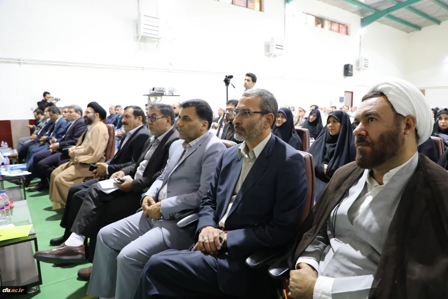 دکتر خنیفر در نشست مدیریت های امور پردیس ها و مراکز:

مهر امسال تعداد دانشجومعلمان و مهارت آموزان از مرز 100 هزار دانشجو خواهد گذشت 5