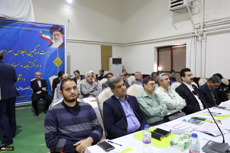 دکتر خنیفر در نشست مدیریت های امور پردیس ها و مراکز:

مهر امسال تعداد دانشجومعلمان و مهارت آموزان از مرز 100 هزار دانشجو خواهد گذشت 7