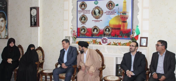 دیدار با خانواده شهید جنیدی 6