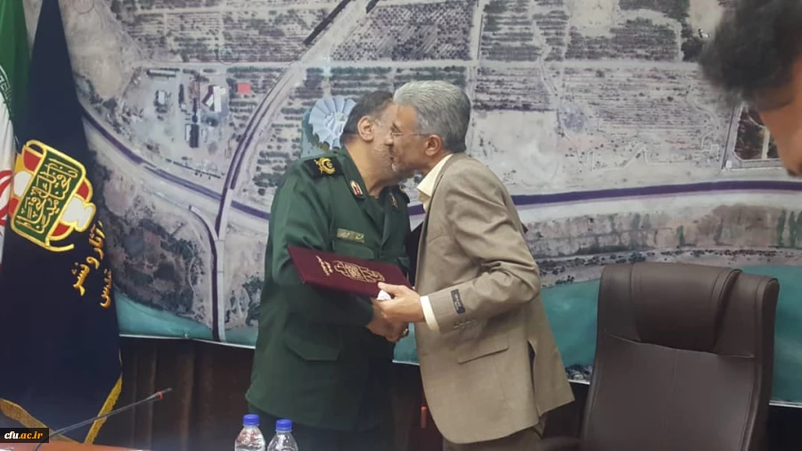 تفاهم نامه همکاری دانشگاه فرهنگیان استان خوزستان و بنیاد حفظ آثار و ارزش های دفاع مقدس خوزستان