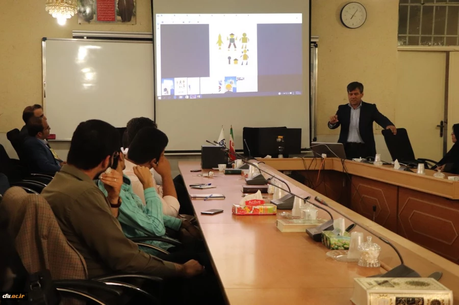 مؤسسه امتداد اندیشه با همکاری دانشگاه فرهنگیان یزد برگزار کرد:

کارگاه آموزشی تولید محتوای الکترونیکی با نرم افزار iSpring
 11