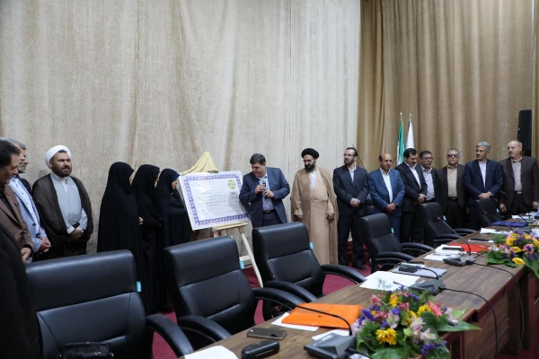 آیین رونمایی از پروانه تاسیس بنیاد خیرین دانشگاه فرهنگیان برگزار شد 4