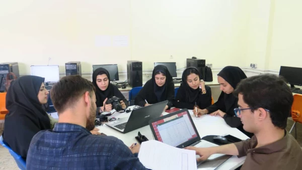 اولین روز برگزاری بیست و نهمین جشنواره فرهنگی (تئاتر و سرود ) دانشگاه فرهنگیان
حضور و پذیرش دانشجویان و جلسه توجیهی دکتر میرمعینی با مسئولین و سرپرستان اعزام شده 15