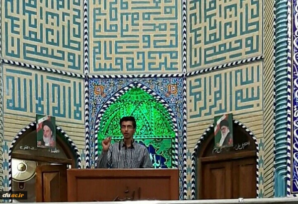 مسئول بسیج دانشجویی دانشگاه فرهنگیان استان سخنران پیش از خطبه های نماز جمعه شهر یزد
 2