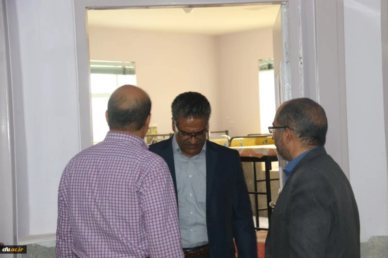 بازدید معاون طرح و برنامه و توسعه منابع دانشگاه فرهنگیان از پردیس های استانی یزد
 15