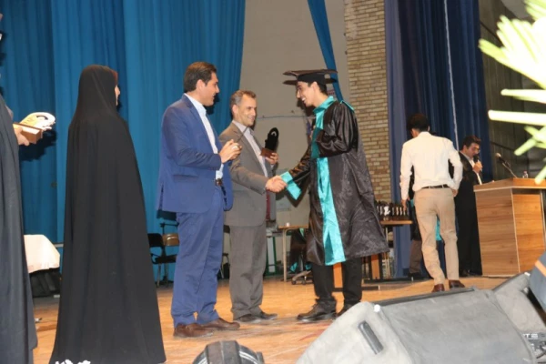 برگزاری مراسم دانش آموختگی دانشجومعلمان ورودی 94 پردیس های استانی دانشگاه فرهنگیان یزد
 16