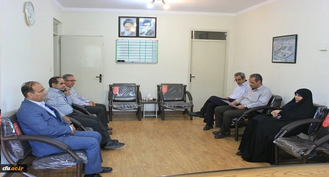 دکتر علی نژاد معاون دانشجویی دانشگاه فرهنگیان در سفری یکروزه به استان همدان، ضمن بازدید از پردیس های شهید مقصودی و شهید باهنر، در جمع ورزشکاران منتخب دانشگاه فرهنگیان که در جشنواره بازی های بومی محلی به میزبانی دانشگاه بوعلی سینای همدان شرکت کرده و در حال