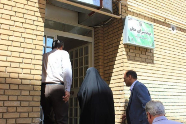 دکتر علی نژاد در نشست با مدیر امور پردیس های استان  و مسئول دفتر نهاد نمایندگی مقام معظم رهبری دانشگاه فرهنگیان استان همدان:

خانواده ها به عنوان صاحبان اصلی سرمایه های با ارزش، موجب رشد و تعالی دانشجو معلمان خواهند شد. 2