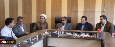 با حضور معاون طرح و برنامه دانشگاه:

جلسه هیأت امناء دانشگاه فرهنگیان استان کرمان با اولویت انتخاب زمین جهت احداث ساختمان جدید دانشگاه برگزار شد