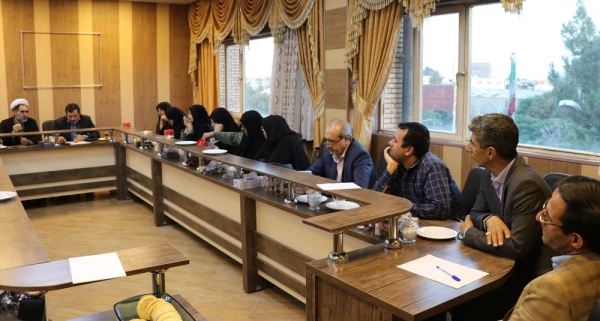 نشست صمیمی دکتر خاکی با اعضای هیأت علمی دانشگاه فرهنگیان استان کرمان