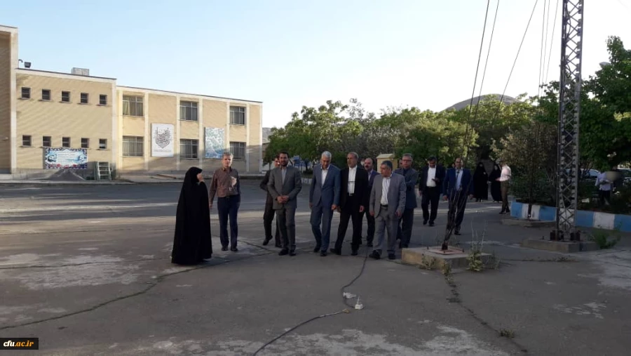 بازدید اعضای کمیسیون آموزش و تحقیقات مجلس شورای اسلامی از دانشگاه فرهنگیان اراک 5