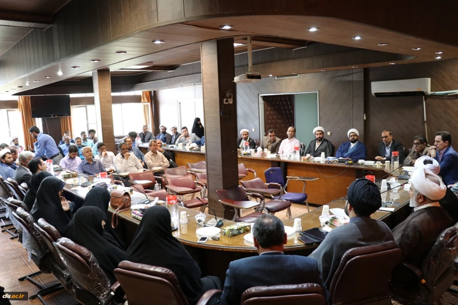 جلسه معارفه و تکریم مسئولین جدید و سابق دفتر نهاد مقام معظم رهبری در دانشگاه فرهنگیان استان کرمان