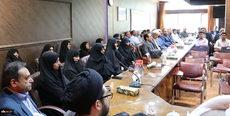 جلسه معارفه و تکریم مسئولین جدید و سابق دفتر نهاد مقام معظم رهبری در دانشگاه فرهنگیان استان کرمان