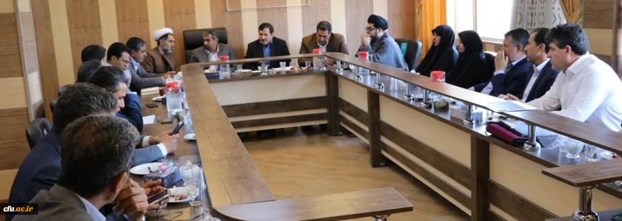 با حضور دکتر خاکی معاون طرح و برنامه و توسعه منابع دانشگاه برگزارشد:

ششمین جلسه هیأت امنای دانشگاه فرهنگیان استان کرمان با اولویت انتخاب زمین جهت احداث ساختمان جدید دانشگاه 2