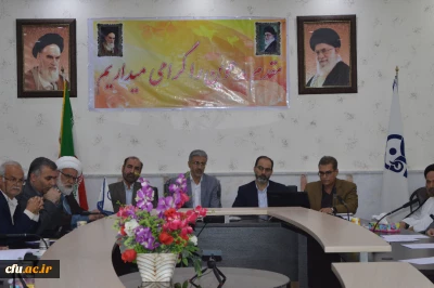 سرپرست مدیریت امور پردیس های خوزستان در آیین برگزاری اولین جلسه ی راه اندازی و تشکیل شعبه ی استانی بنیاد خیرین حامی دانشگاه فرهنگیان استان:

خیرین چشم و چراغ دانشگاه هستند که در بدترین بحران های اقتصادی پا پس نکشیدند ودر راستای اعتلای فرهنگی و آموزشی قدم بر داشتند