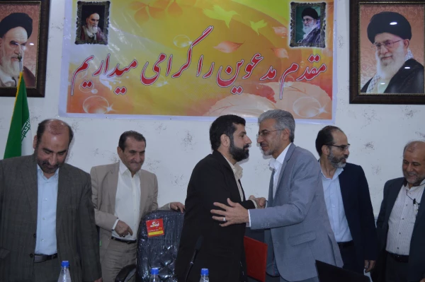 عزم جدی در راستای حمایت همه جانبه ی خیرین از دانشگاه فرهنگیان خوزستان با حضور استاندار محترم جناب دکتر شریعتی بعنوان ریاست بنیاد خیرین دانشگاه فرهنگیان استان خوزستان