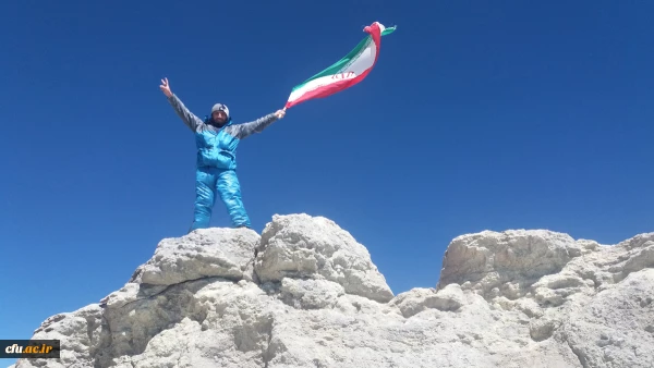 صعود افتخارآفرین آقای مهندس رضایی، سرپرست مرکز هوشمندسازی دانشگاه فرهنگیان به قله دماوند

 2