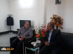 در دیدار با دکتر خوش خبر معاون سیاسی امنیتی استانداری خراسان جنوبی
بطور همه جانبه ازدانشگاه فرهنگیان حمایت می کنیم. 2