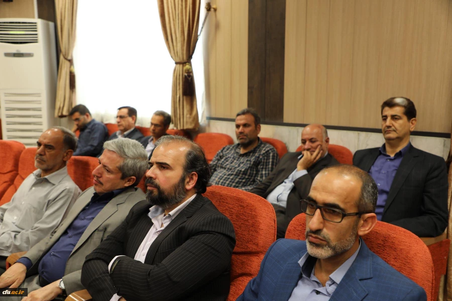 بسیج اساتید دانشگاه فرهنگیان برگزار کرد:

اولین نشست هم اندیشی سیاسی با موضوع آینده روابط ایران و آمریکا با لحاظ تصاعد بحرانهای منطقه 6