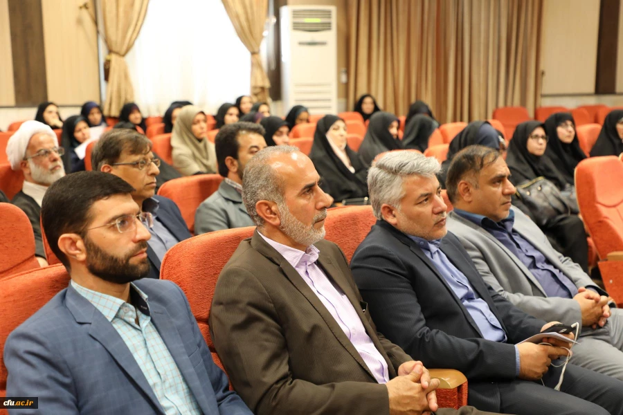 بسیج اساتید دانشگاه فرهنگیان برگزار کرد:

اولین نشست هم اندیشی سیاسی با موضوع آینده روابط ایران و آمریکا با لحاظ تصاعد بحرانهای منطقه 7