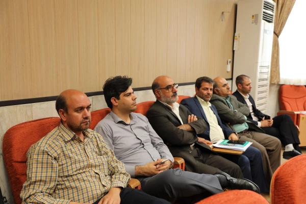 بسیج اساتید دانشگاه فرهنگیان برگزار کرد:

اولین نشست هم اندیشی سیاسی با موضوع آینده روابط ایران و آمریکا با لحاظ تصاعد بحرانهای منطقه 3