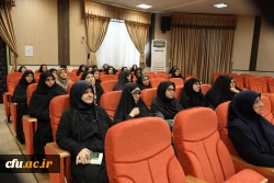 بسیج اساتید دانشگاه فرهنگیان برگزار کرد:

اولین نشست هم اندیشی سیاسی با موضوع آینده روابط ایران و آمریکا با لحاظ تصاعد بحرانهای منطقه 5