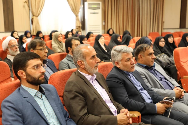 بسیج اساتید دانشگاه فرهنگیان برگزار کرد:

اولین نشست هم اندیشی سیاسی با موضوع آینده روابط ایران و آمریکا با لحاظ تصاعد بحرانهای منطقه 7