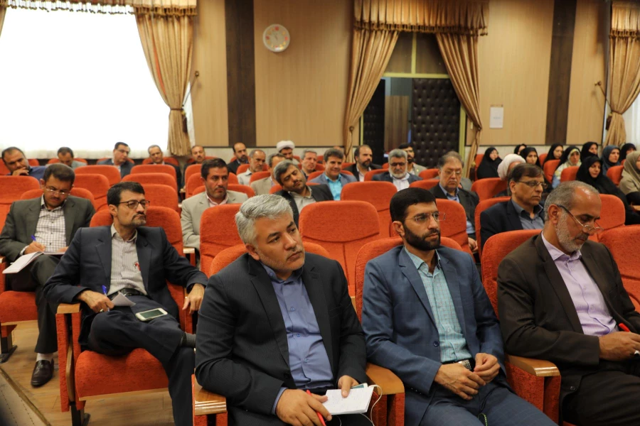 بسیج اساتید دانشگاه فرهنگیان برگزار کرد:

اولین نشست هم اندیشی سیاسی با موضوع آینده روابط ایران و آمریکا با لحاظ تصاعد بحرانهای منطقه 8