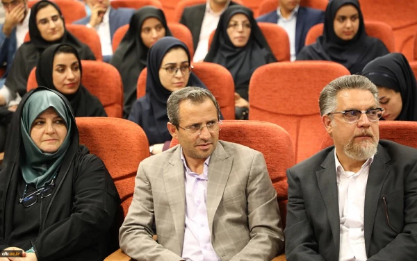 دکتر علی نژاد در اولین جشنواره دانشجوی نمونه در دانشگاه فرهنگیان:

دانشجومعلم دانشگاه فرهنگیان نماد اقتدار ملی در بخش دانشجویی و سطح علمی است 5