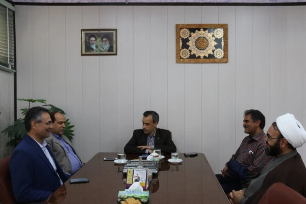 دیدار فرماندار شهرستان ابرکوه با مدیر پردیس های استان یزد
 6