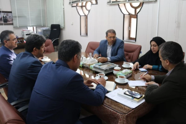 دیدار معاون آموزش ابتدایی اداره کل آموزش و پرورش استان با مدیر پردیس های استان یزد
 4