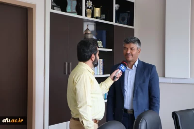 در مصاحبه ریاست دانشگاه فرهنگیان استان اصفهان با خبرگزاری صدا و سیما صورت گرفت:

 دعوت از رتبه های برتر کنکور سراسری برای حضور در دانشگاه فرهنگیان و انتخاب شغل معلمی