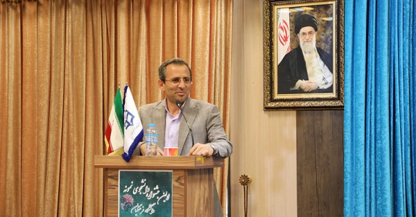 در اولین جشنواره دانشجوی نمونه عنوان شد:

تحول واقعی، حضور معلمی است که خلاق، نواندیش و نوآور باشد 5