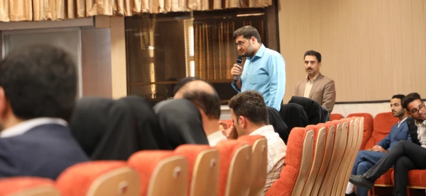 دکتر علم معاون امور دانشجویی داخل سازمان امور دانشجویان  وزارت علوم، تحقیقات و فناوری: 

دانشجویان نمونه، فرصت ناب تحقیقاتی می باشند که باید از ایده های آنان استفاده کرد 2