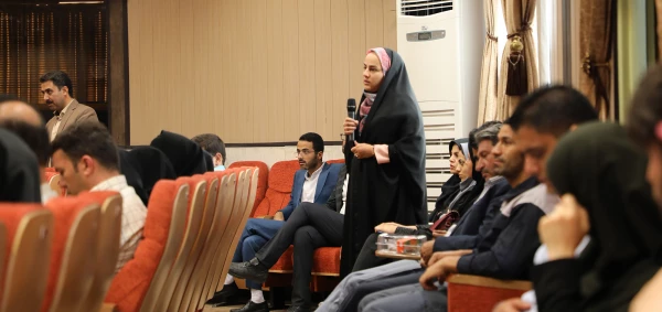 دکتر علم معاون امور دانشجویی داخل سازمان امور دانشجویان  وزارت علوم، تحقیقات و فناوری: 

دانشجویان نمونه، فرصت ناب تحقیقاتی می باشند که باید از ایده های آنان استفاده کرد 3