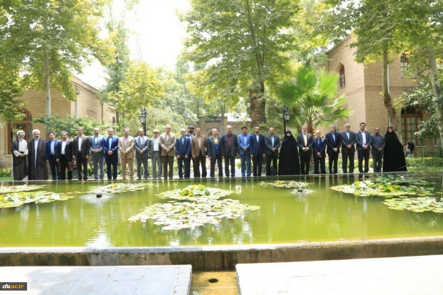 دکتر محمدی درگردهمایی معاونین فرهنگی و اجتماعی سراسر کشور  :

در سال گذشته شاخص های فرهنگی واجتماعی در دانشگاه فرهنگیان از رشد قابل توجهی برخوردار بوده است 3