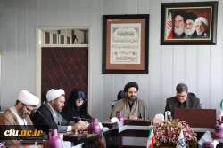 دکتر خنیفر در نشست با مدیران مدارس اسلامی عنوان کرد:

معلم باید تربیت دینی داشته، تا برای نسل آینده پیام دینی داشته باشد 4