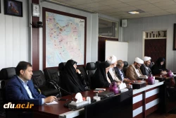 دکتر خنیفر در نشست با مدیران مدارس اسلامی عنوان کرد:

معلم باید تربیت دینی داشته، تا برای نسل آینده پیام دینی داشته باشد 5