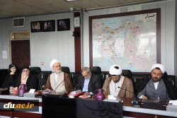 دکتر خنیفر در نشست با مدیران مدارس اسلامی عنوان کرد:

معلم باید تربیت دینی داشته، تا برای نسل آینده پیام دینی داشته باشد 6