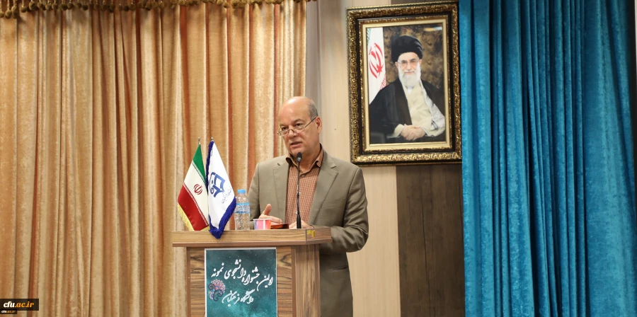 دکتر علم معاون امور دانشجویی داخل سازمان امور دانشجویان در اولین جشنواره دانشجوی نمونه دانشگاه فرهنگیان:

دانشجویان نمونه، فرصت ناب تحقیقاتی می باشند که باید از ایده های آنان استفاده کرد 2