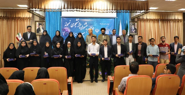 دکتر علم معاون امور دانشجویی داخل سازمان امور دانشجویان در اولین جشنواره دانشجوی نمونه دانشگاه فرهنگیان:

دانشجویان نمونه، فرصت ناب تحقیقاتی می باشند که باید از ایده های آنان استفاده کرد 2