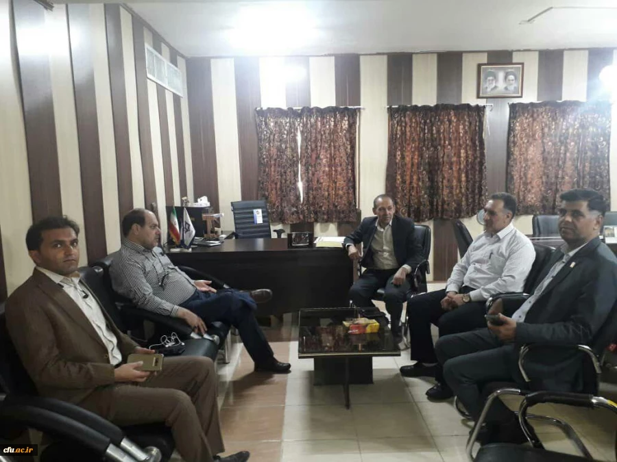 بازدید جناب آقای دکتر افلاکی فرد از واحد آموزش عالی شهید مطهری فارس  و شروع عملیات نوسازی و بازسازی
 4