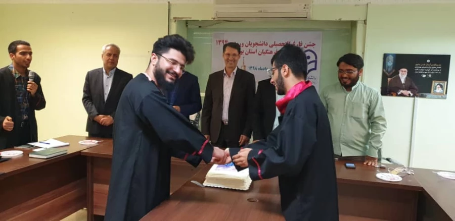 در مشهد مقدس

برگزاری چهارمین جشن دانش آموختگی دانشجومعلمان پسر دانشگاه فرهنگیان استان بوشهر 8