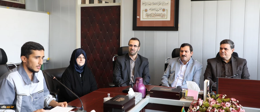 دیدار نیروهای شرکتی دانشگاه فرهنگیان با رئیس دانشگاه فرهنگیان 2