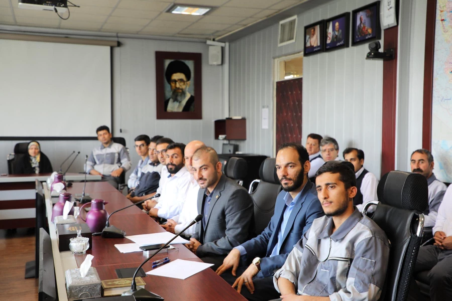 دیدار نیروهای شرکتی دانشگاه فرهنگیان با رئیس دانشگاه فرهنگیان 4