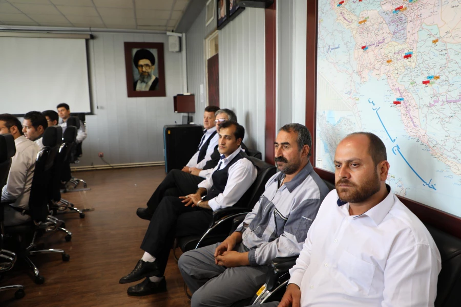 دیدار نیروهای شرکتی دانشگاه فرهنگیان با رئیس دانشگاه فرهنگیان 8